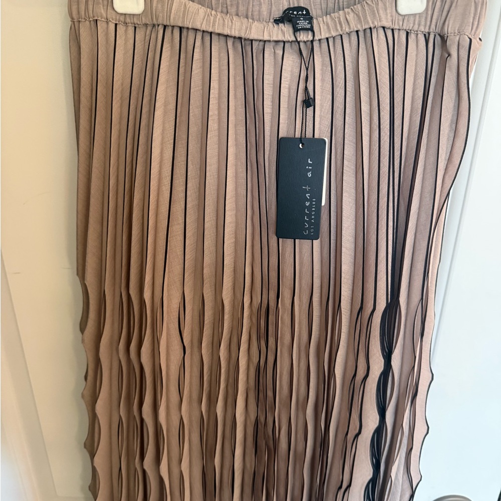 Current Air Los Angeles Pleated Tan Skirt